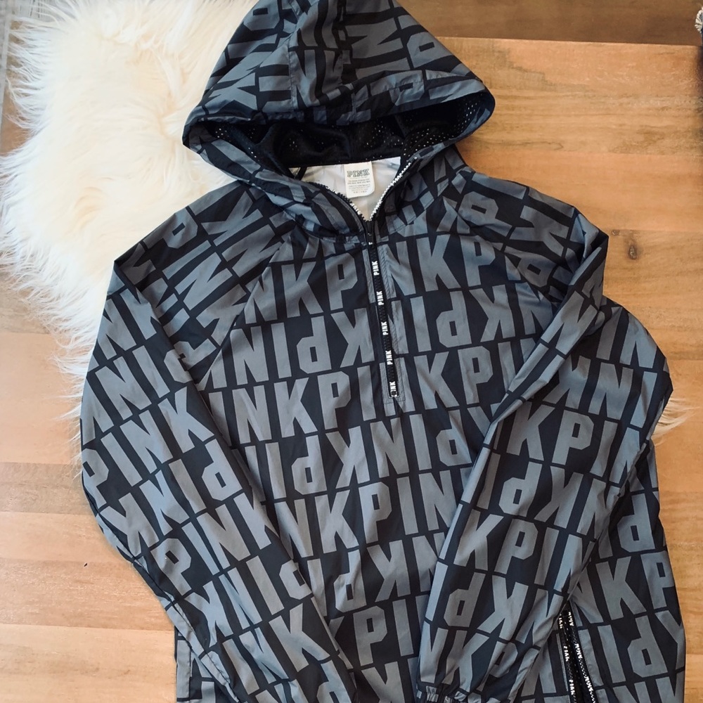VS Anorak Quarter-Zip Windbreaker